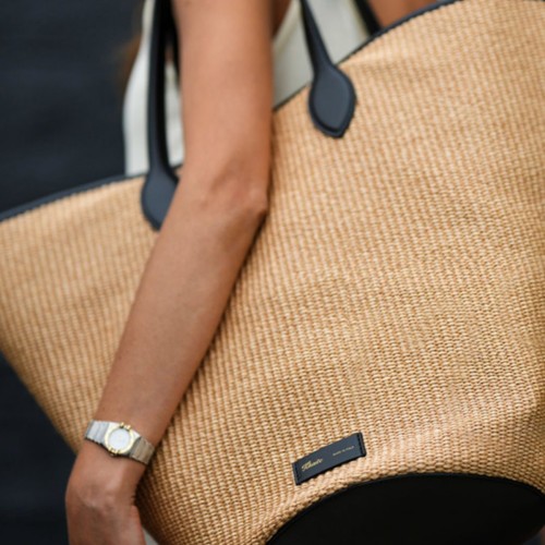 Woven shoulder tote bag Woven shoulder tote bag